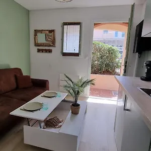  Appartement Chez K&d Nature Avec Piscine St Raphael France