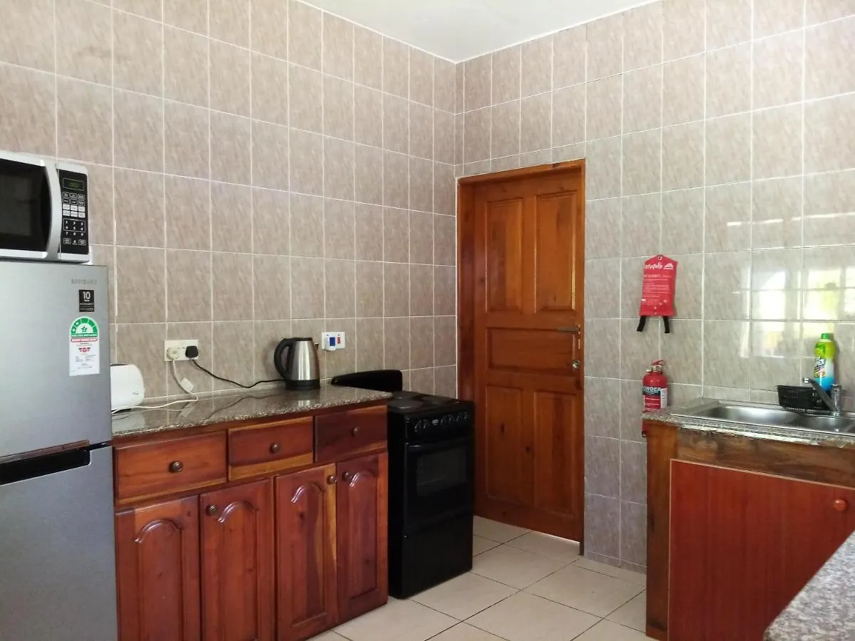 Roz A Mer - Beach Apartment Seychelles