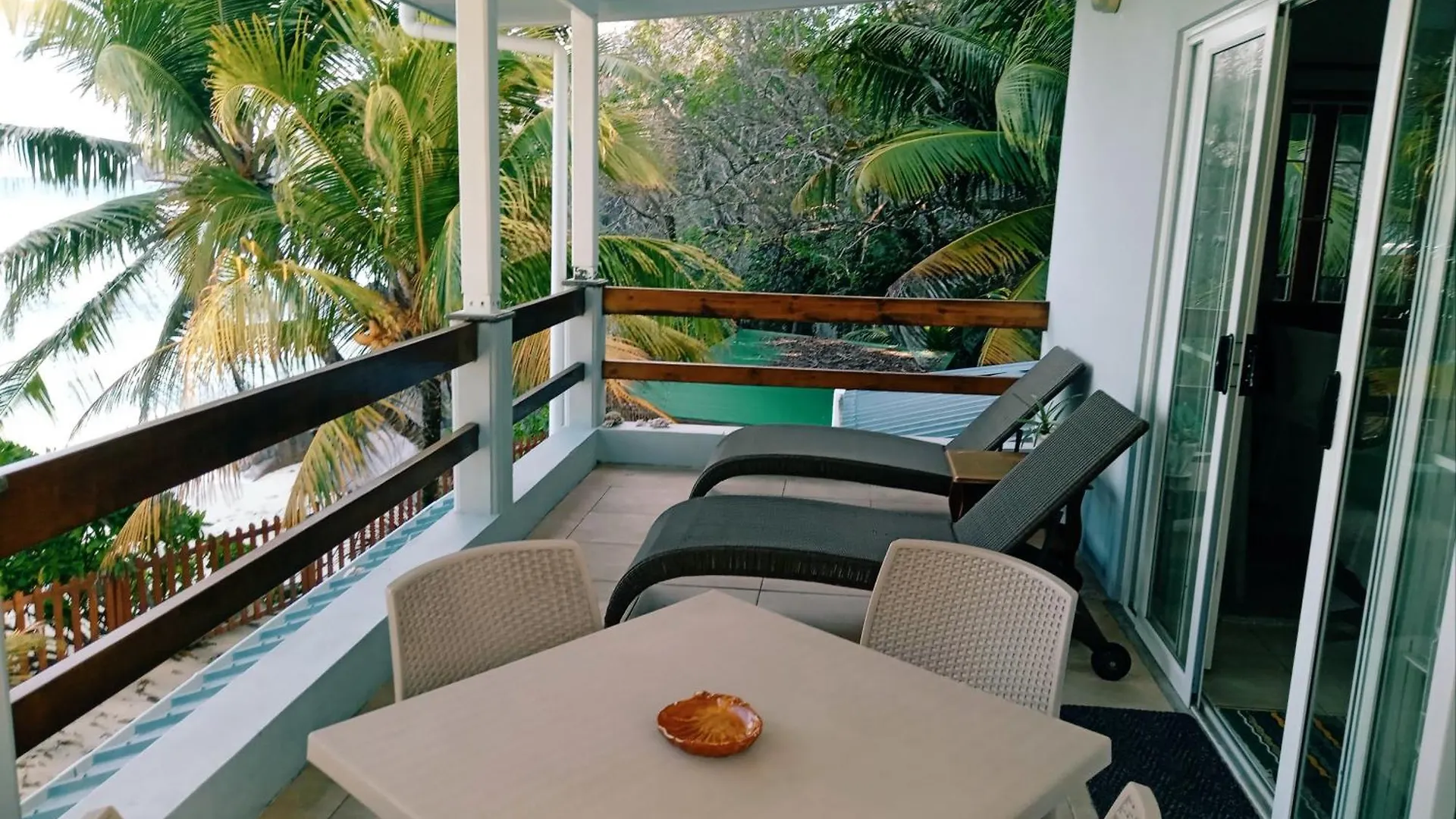 Roz A Mer - Beach Apartment 0*, Takamaka Seychelles
