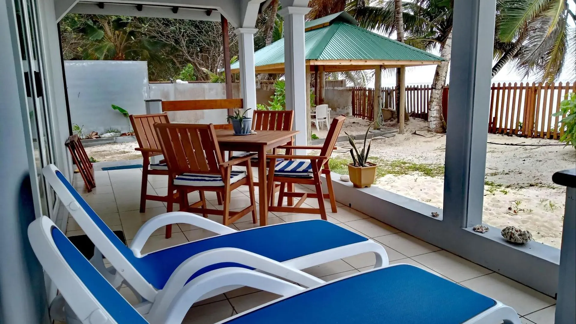Roz A Mer - Beach Apartment